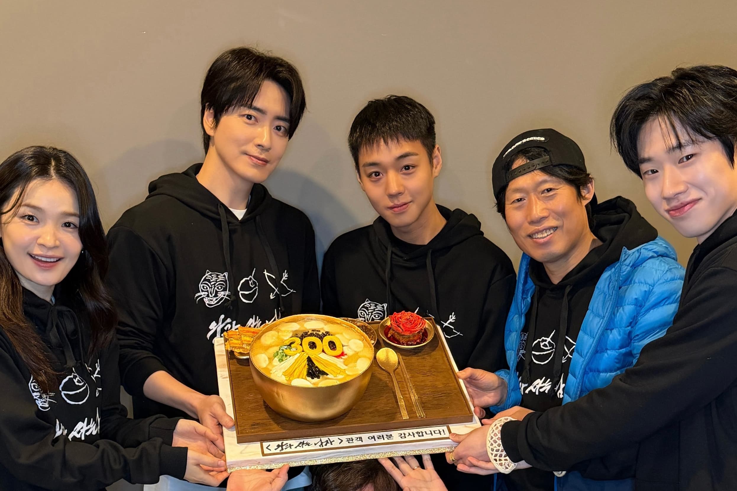 Rankings de março bombaram: veja quais atores coreanos dominaram tudo