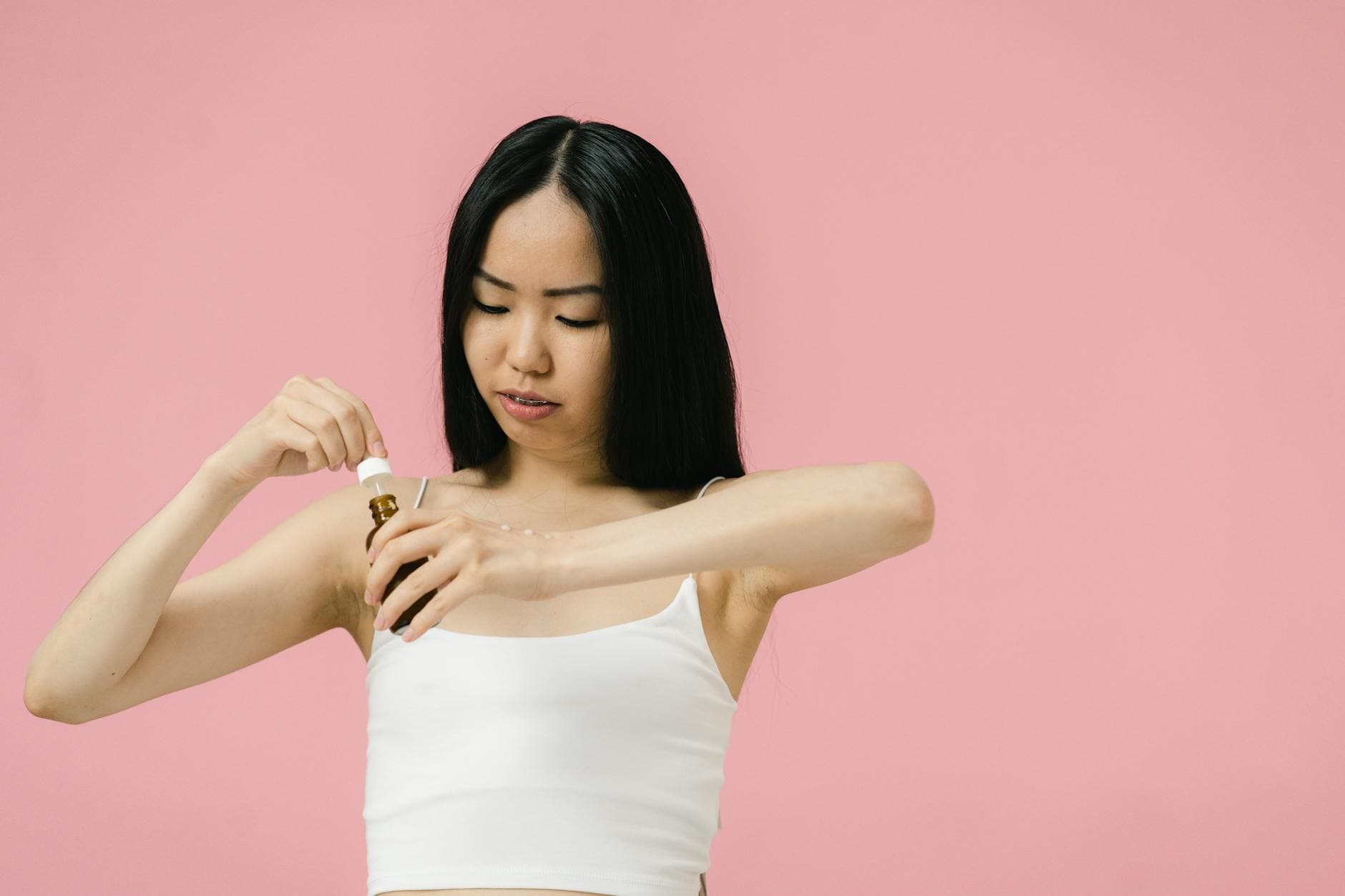 Skincare coreana de 10 passos conquista iniciantes BR