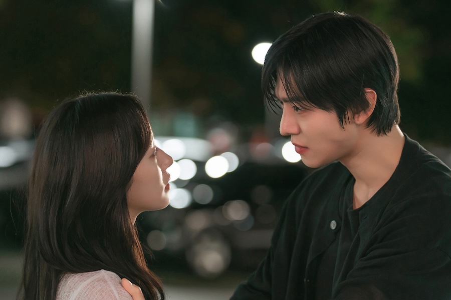 Ahn Hyo Seop olhou pra ela dormindo e a gente perdeu o fôlego junto