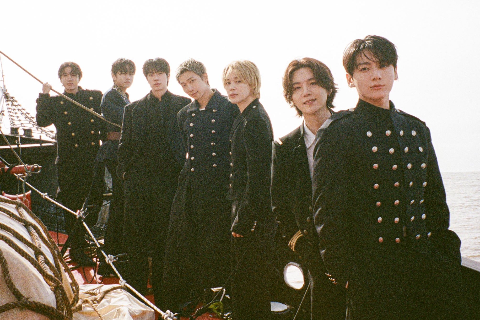 BTS: terceira semana consecutiva no topo da Billboard e dominando 7 charts