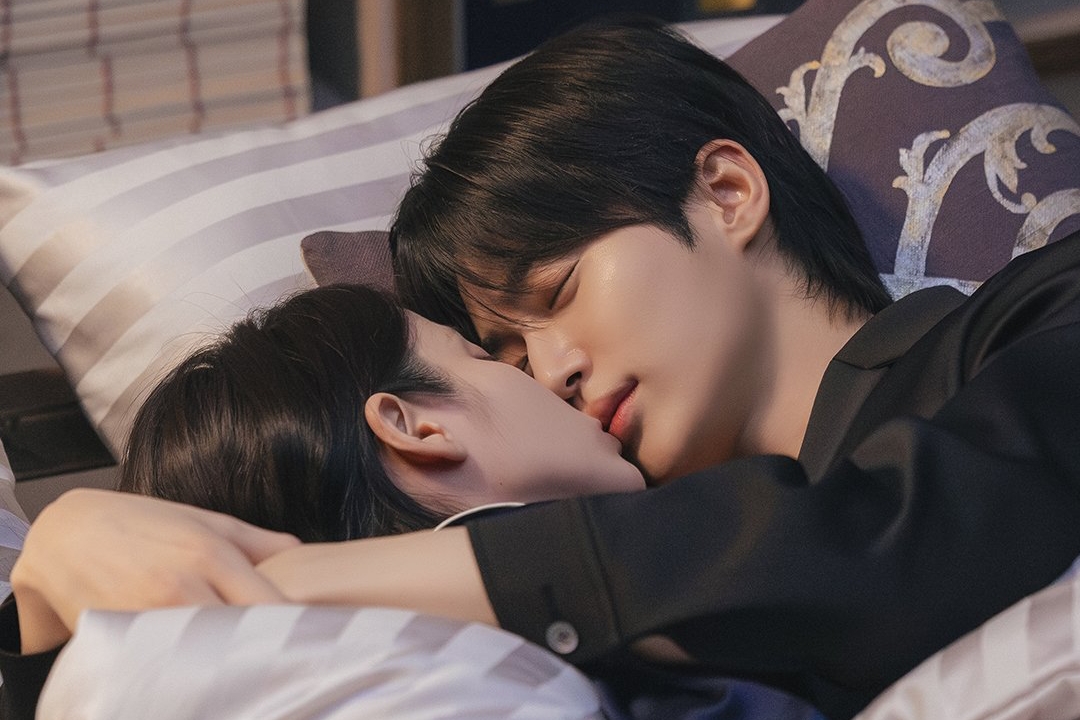 IU e Byeon Woo Seok passaram a primeira noite juntos como casal — e a internet não sobreviveu