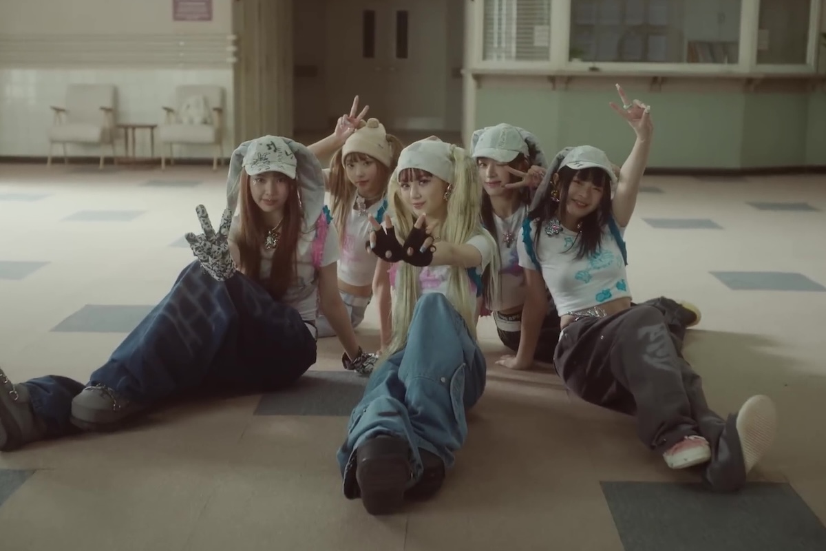 NewJeans: 'OMG' ultrapassa 400 milhões de views e entra para a história do grupo