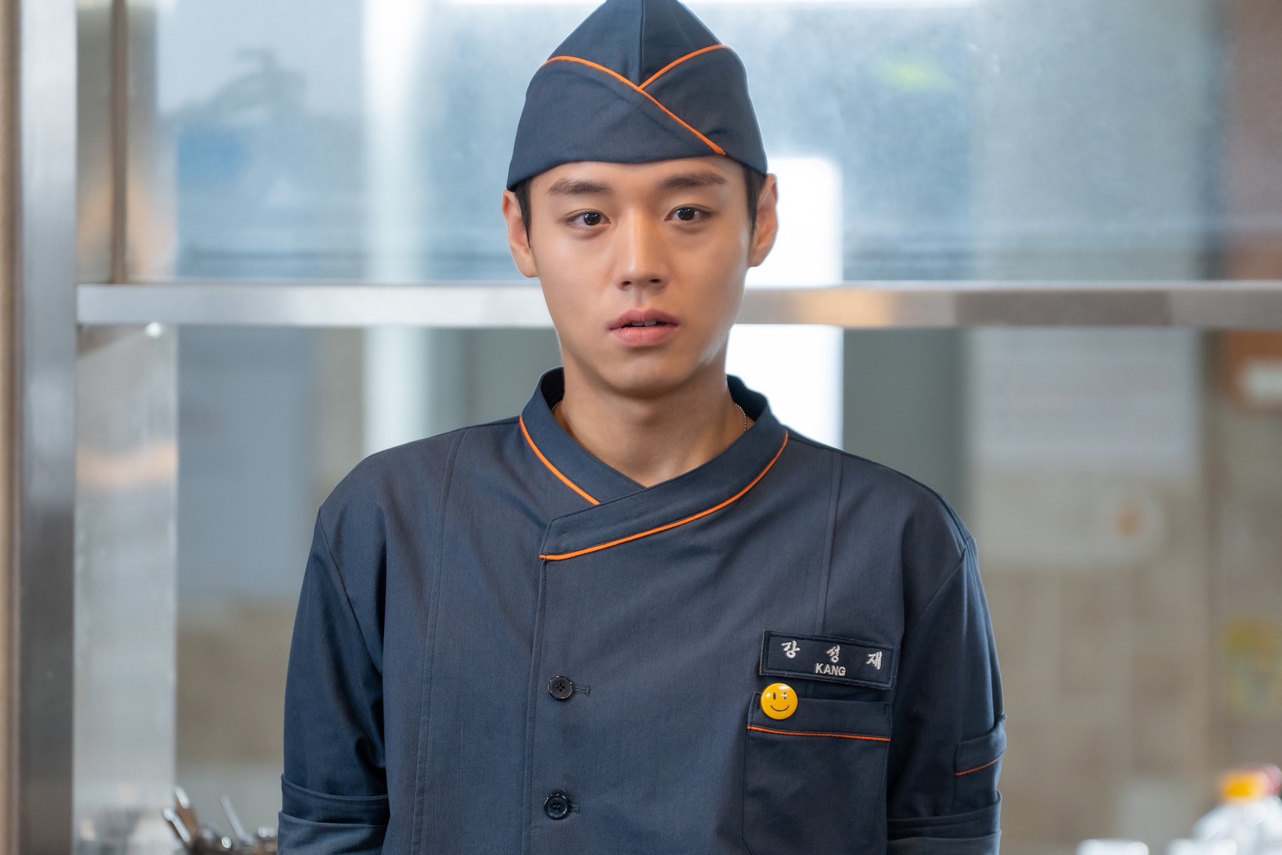 Park Ji Hoon virou cozinheiro do exército e a gente completamente surtou com os episódios 3 e 4