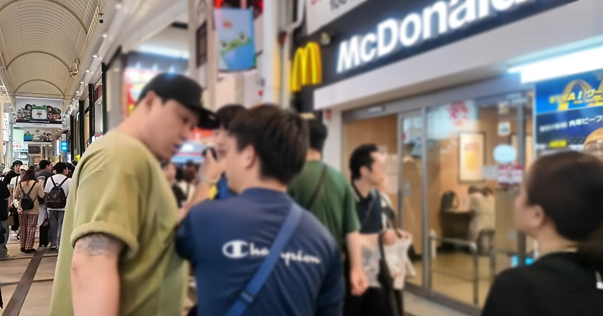 RESCENE: youtuber coreano confronta agressor após caso de 'butsukari' envolvendo Minami