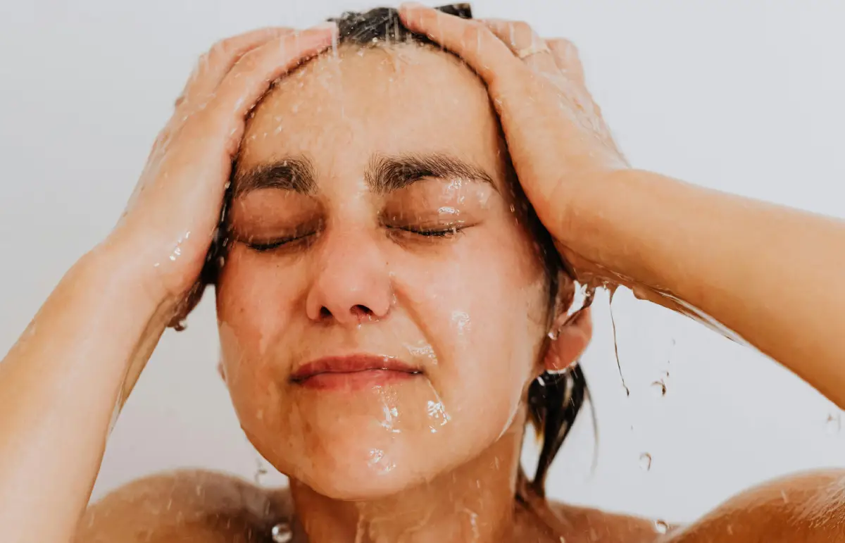 Top 3 sais para amaciador de água que salvam peles sensíveis, segundo especialistas